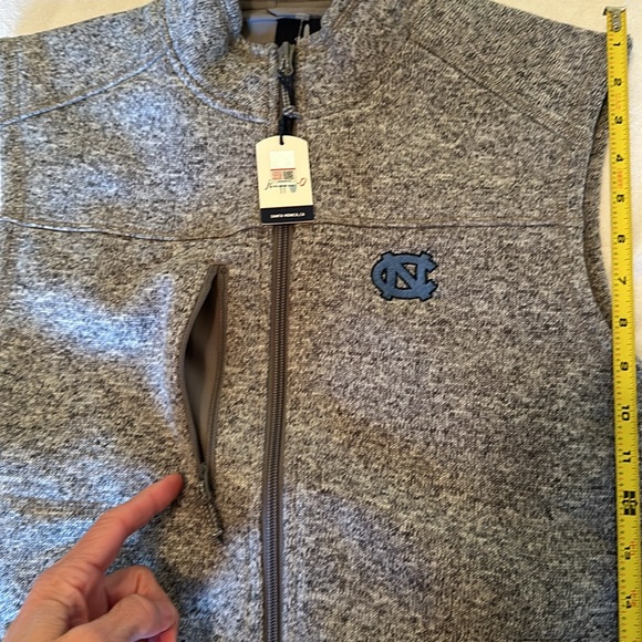 NWT JOHNNIE-O brand UNC full zip sweater zip VEST. Adult  SMALL. Gray Heather. - Picture 8 of 16